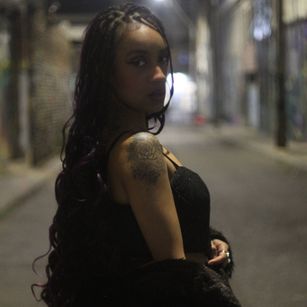 Model - Ominira anal