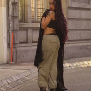 Model - Ominira cute