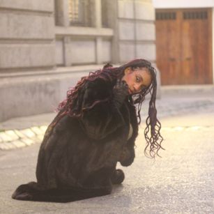 Model - Ominira piercing