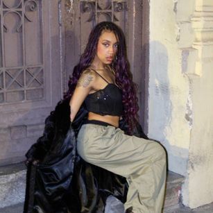 Model - Ominira sexy