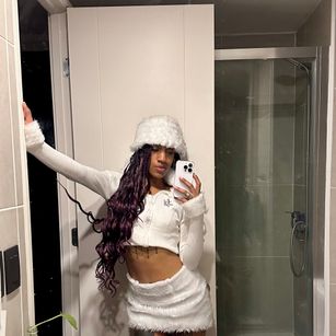 Model - Ominira anal