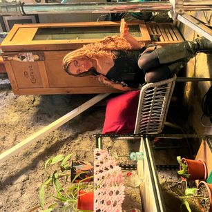 Model - Ominira cute