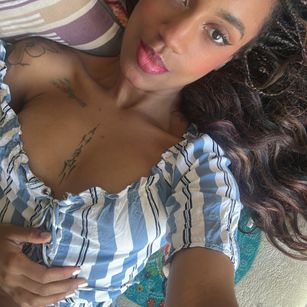 Model - Ominira piercing