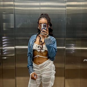 Model - Ominira sexy