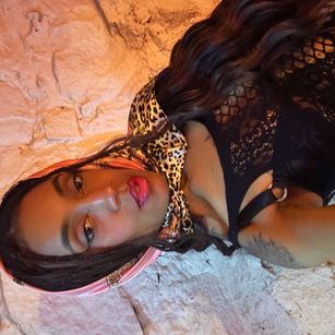 Model - Ominira piercing