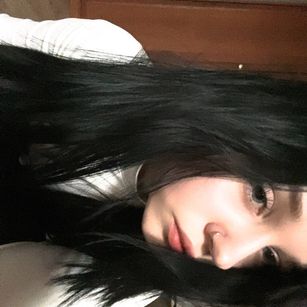 Model - SarahSanders ANAL