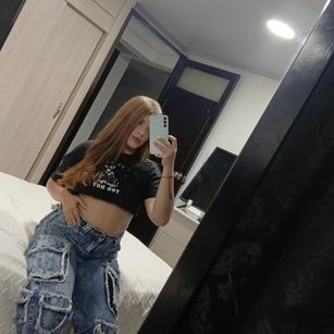 Model - HannaCutte latina