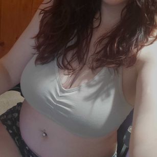 Model - Anna Cherie hairy