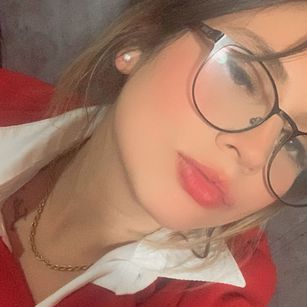 Model - megan-bee culogrande