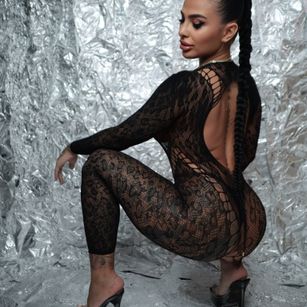 Model - FiresBomb777 play