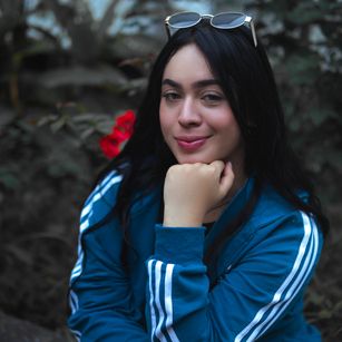 Model - ivy_youth dildo