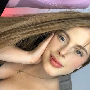 Model - HannaCutte blowjob