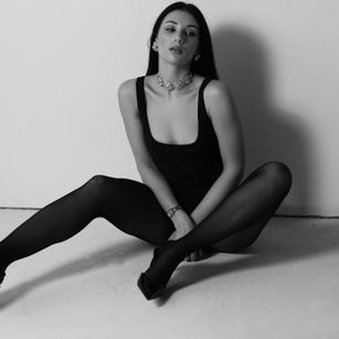 Model - MaryGane leggs