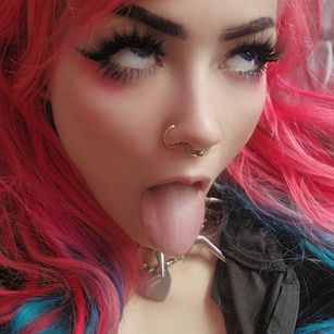 Model - Nymphadoria cuckold