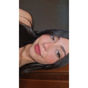 Model - manuela pregnant