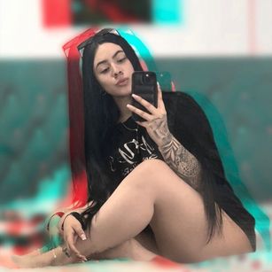 Model - ivy_youth dildo