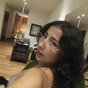 Model - VioletaFosterr latina