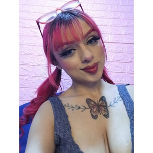 Model - bombon blowjob