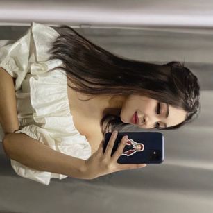 Model - KrissMoon joi