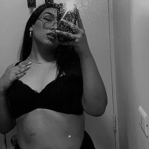 Model - Bvby Angel glasses