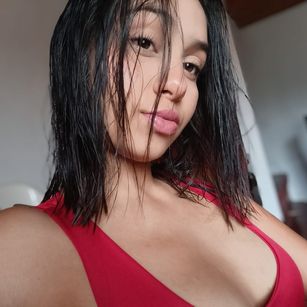 Model - MiaHarrys humilliation