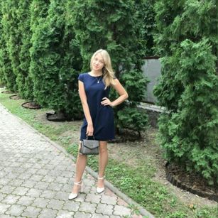 Model - DreamyRose cheerful