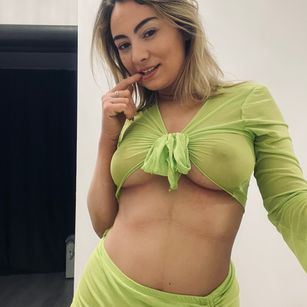 Model - IvyRoosee sexy