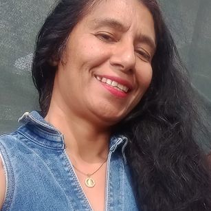 Model - PenelopeLovely LATIN