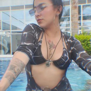 Model - VioletaFosterr joi