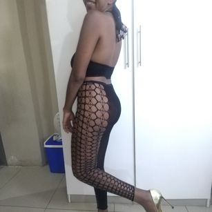 Model - YOURSUBDESIRE BIGTITS