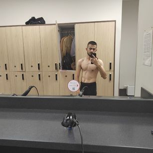 Model - Komilfo69 new