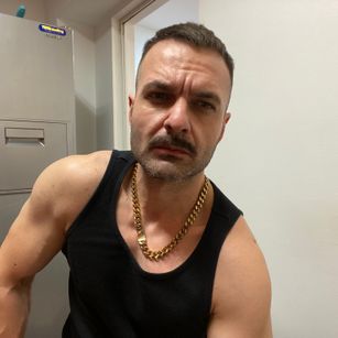 Model - Corvin Mature