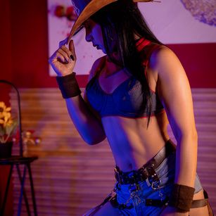 Model - Camille Jhonson sph