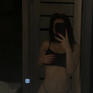 Model - Maya Smit bigass