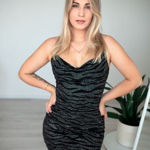 Model - Cassandra bigtits