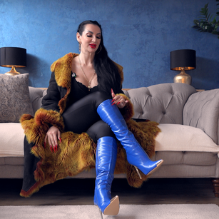 Model - Kinky Domina humiliation