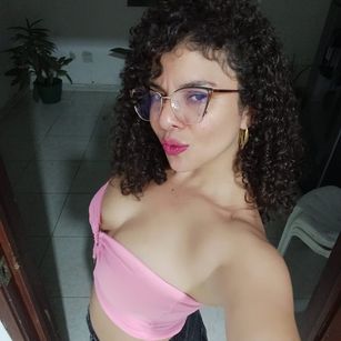 Model - Kloe Wolf domination