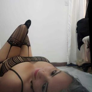 Model - NathalyEva footfetish