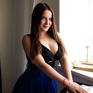 Model - Gayane curvy