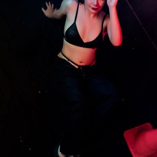 Model - sarah Dekker latin