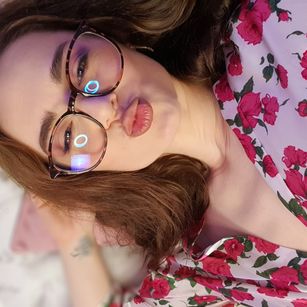 Model - Sofia Your naughty