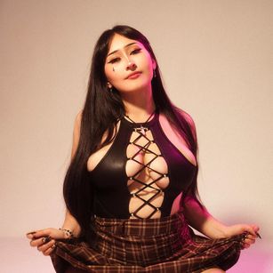 Model - Miku666 cosplay