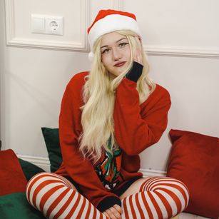 Model - Dilara Miu blowjob