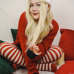 Model - Dilara Miu dirtytalk