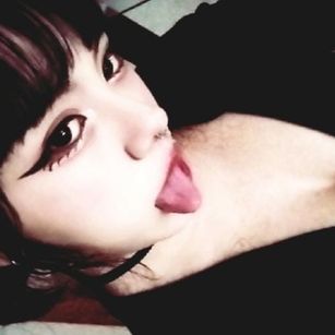 Model - katia kitty teen