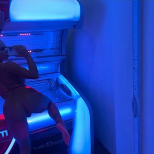 Model - IvyAnn femdom