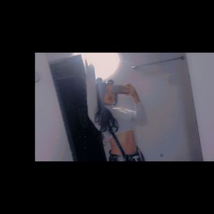 Model - CataleyaRicci striptease