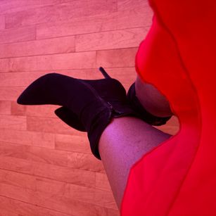 Model - Kenyah girlfriend