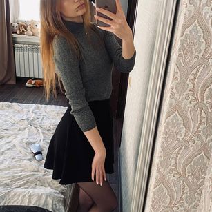 Model - Amelia striptease