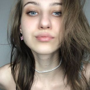 Model - bellamour bigass